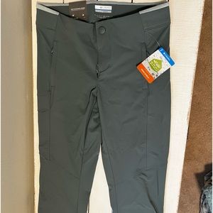 NWT Columbia hiking pants